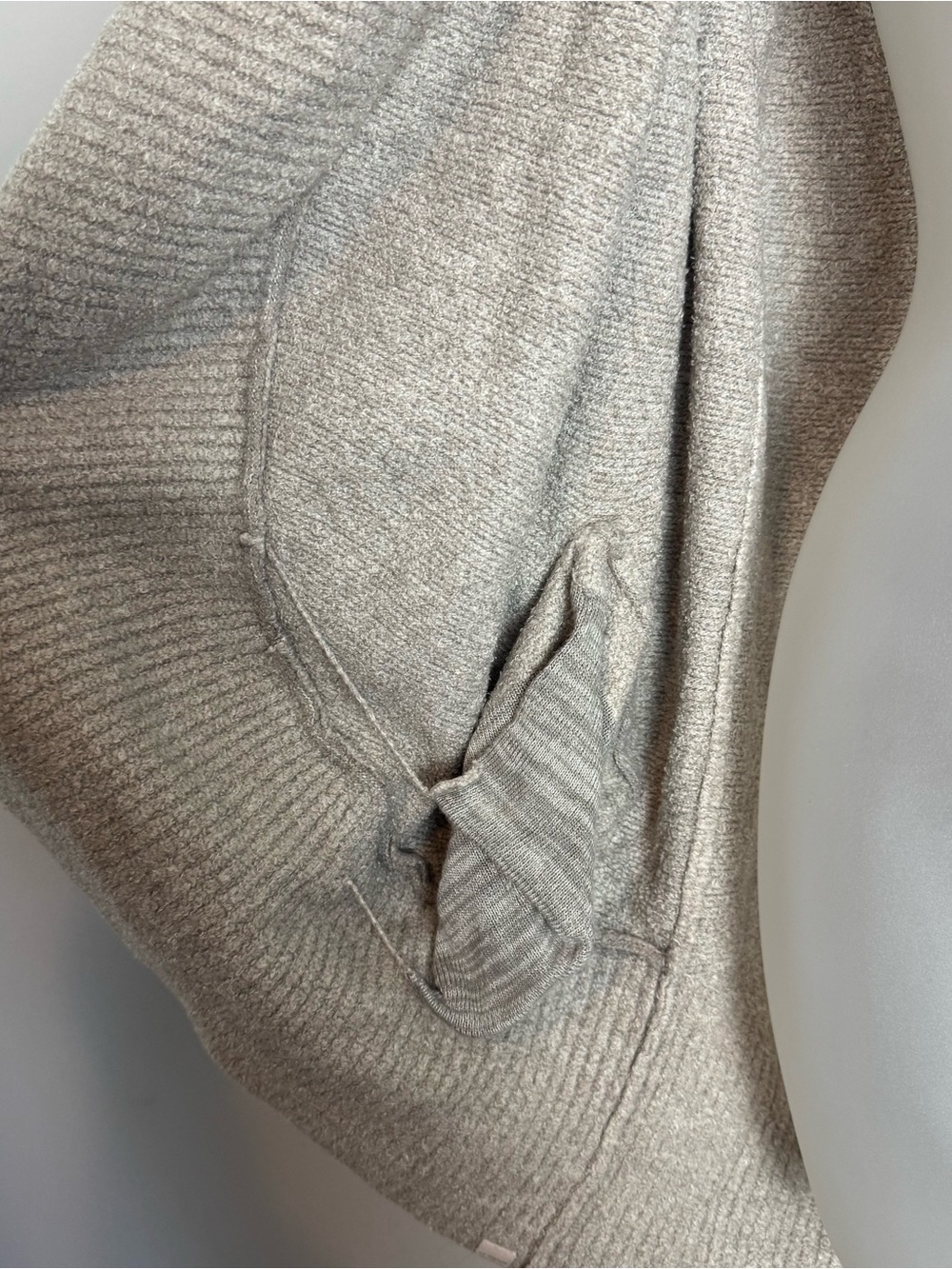 Barefoot Dreams CozyChic Lite Circle Cardigan Size Medium - Picture 7 of 10